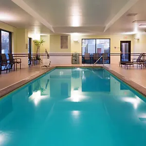 https://fairfield-inn-suites-louisville-downtown.hotels-louisville.com